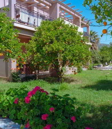 Efrosini Village Ξενοδοχείο 3*