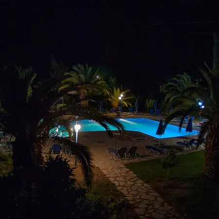 Efrosini Village 3* קאטליוס