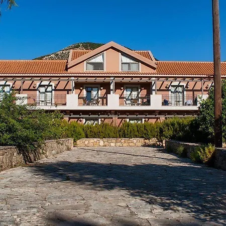 Efrosini Village فندق كاتيليوس