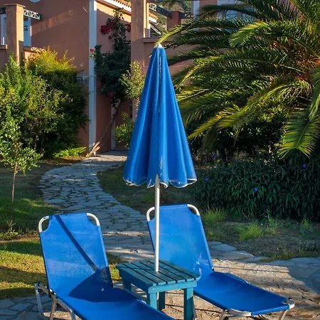 מלון Efrosini Village 3*