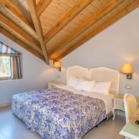 Hotel Efrosini Village