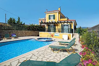 Efrosini Village Hotell 3*