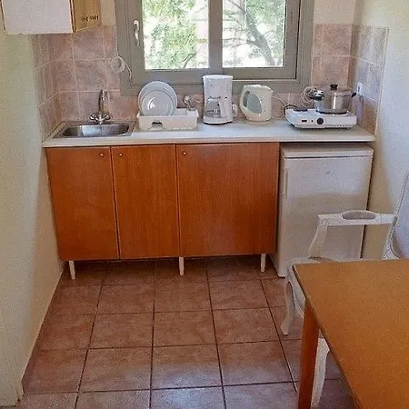 Efrosini Village קאטליוס