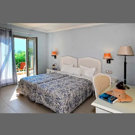 Efrosini Village 酒店 3*